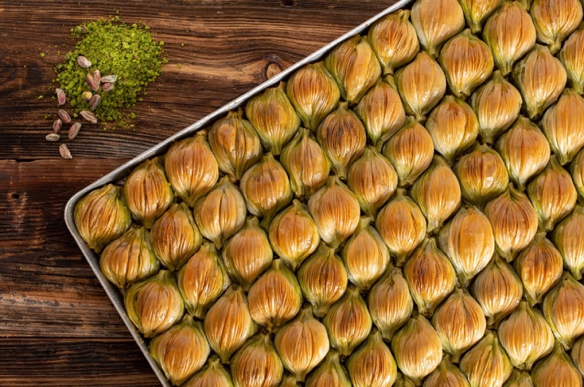 Zenka Baklava Gaziantep’in Fıstıklı Baklavası Kocaeli’de 1 Gaziantep Kültüründe Fıstıklı Baklava ve Zenka Baklava’nın Yeri