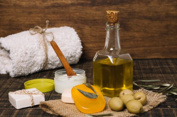 Zeytin Sütü Nedir? Cilt ve Saç İçin Faydaları