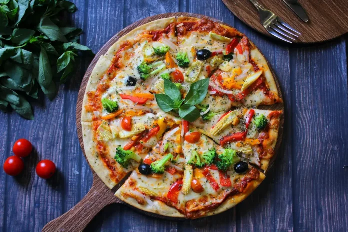 Diyet pizza tarifi düşük kalorili tam buğday unlu ev yapımı