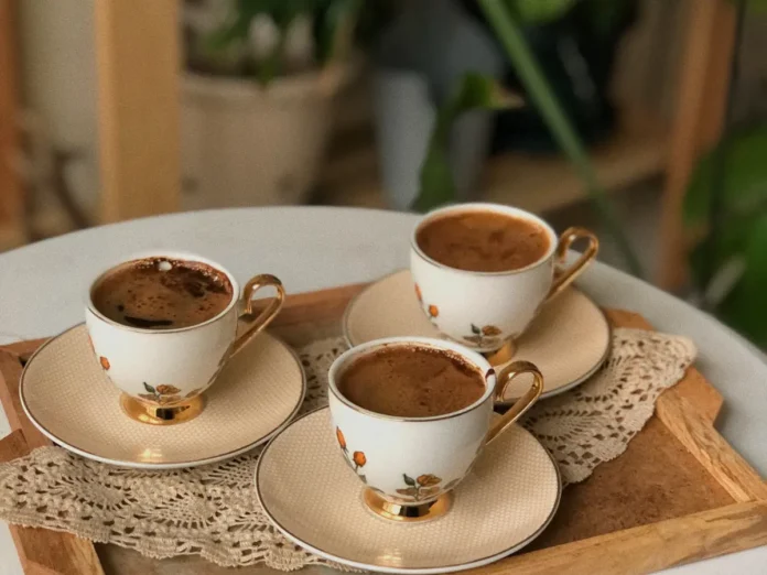Zencefilli Türk kahvesi Nasıl Yapılır